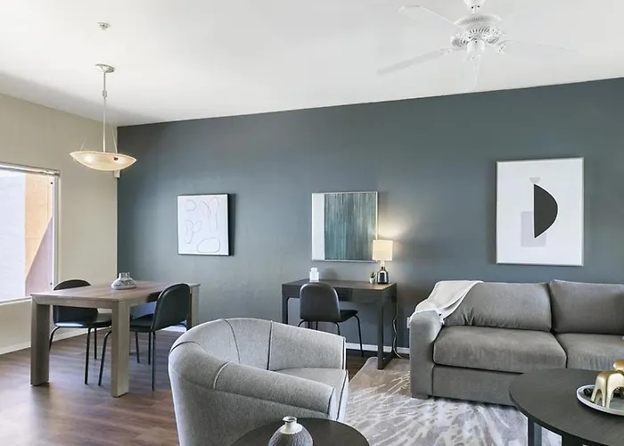 Apartment Landing Modern With Amazing Amenities